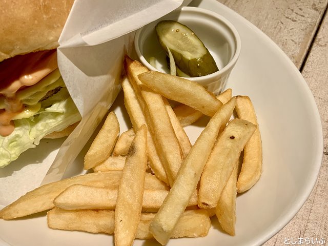 池袋 アインソフソア ポテトとピクルス