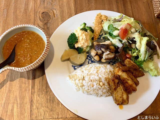 カフェ ポパイ・ザ・エム 豆カレー＆タンドリー風チキン