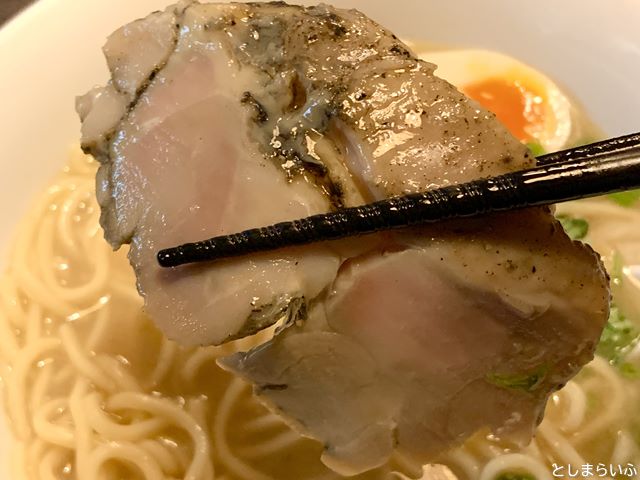 池袋 浮浪雲 鶏白湯そばのチャーシュー