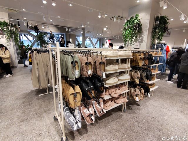 H&M池袋店 シューズ