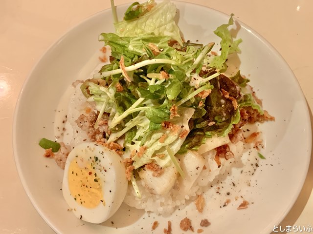 カフェ lamp 気まぐれ野菜とそぼろのガパオご飯