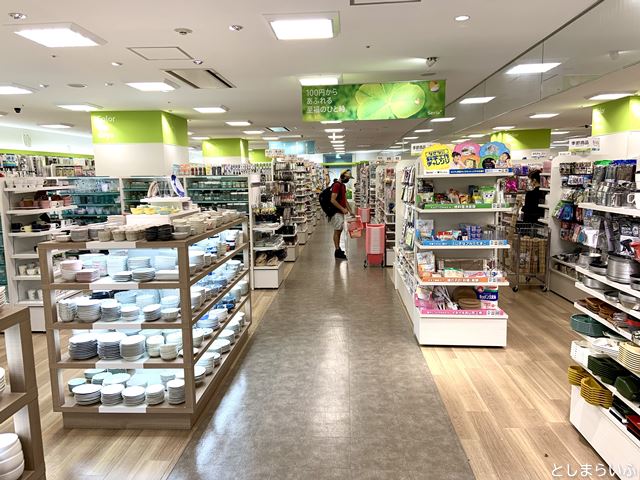 池袋100円ショップ セリア東池袋 店内