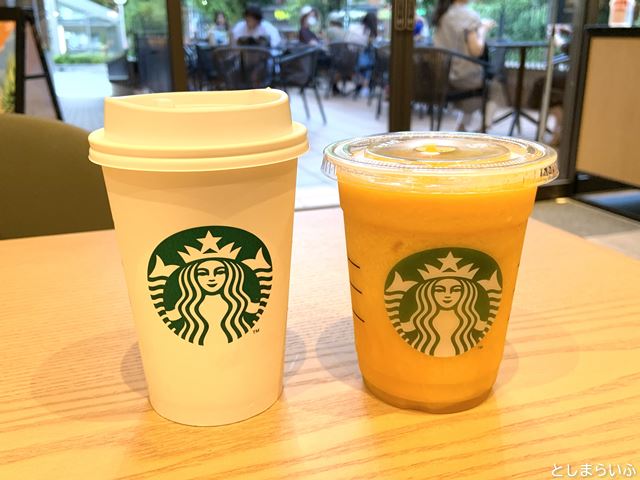 目白のスタバ スターバックスラテとマンゴー