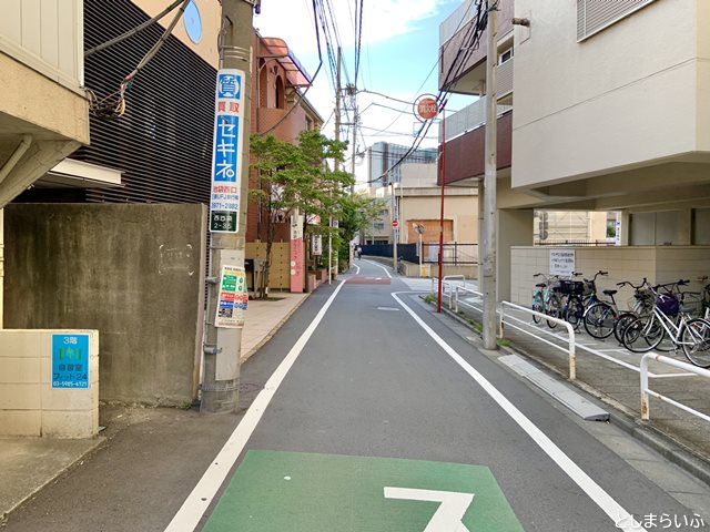 天気の子 ロケ地 バイクの夏美と交流するところ