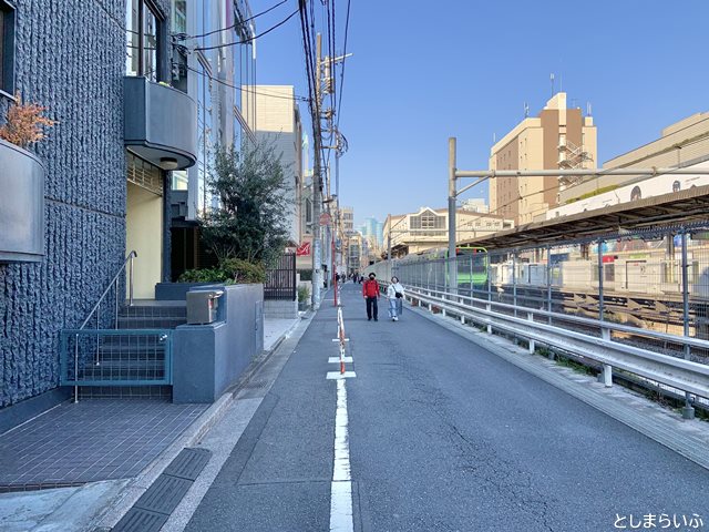 天気の子 聖地 目白 バイク逃走中